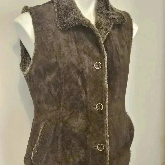 EDDIE BAUER SEATTLE SUEDE VEST SIZE MEDIUM EUC - Picture 2 of 11